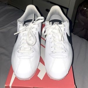 Womens shoes.